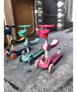 Xe scooter có giỏ, ghế và bánh phát sáng -XD026